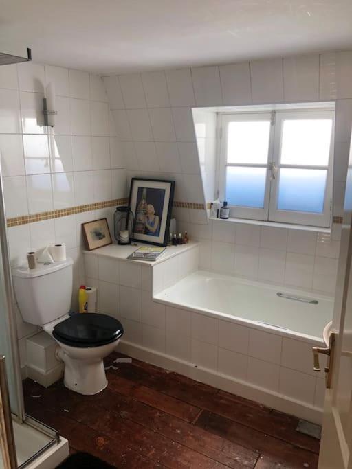 Gradeii Listed Penthouse With Sea View Brighton